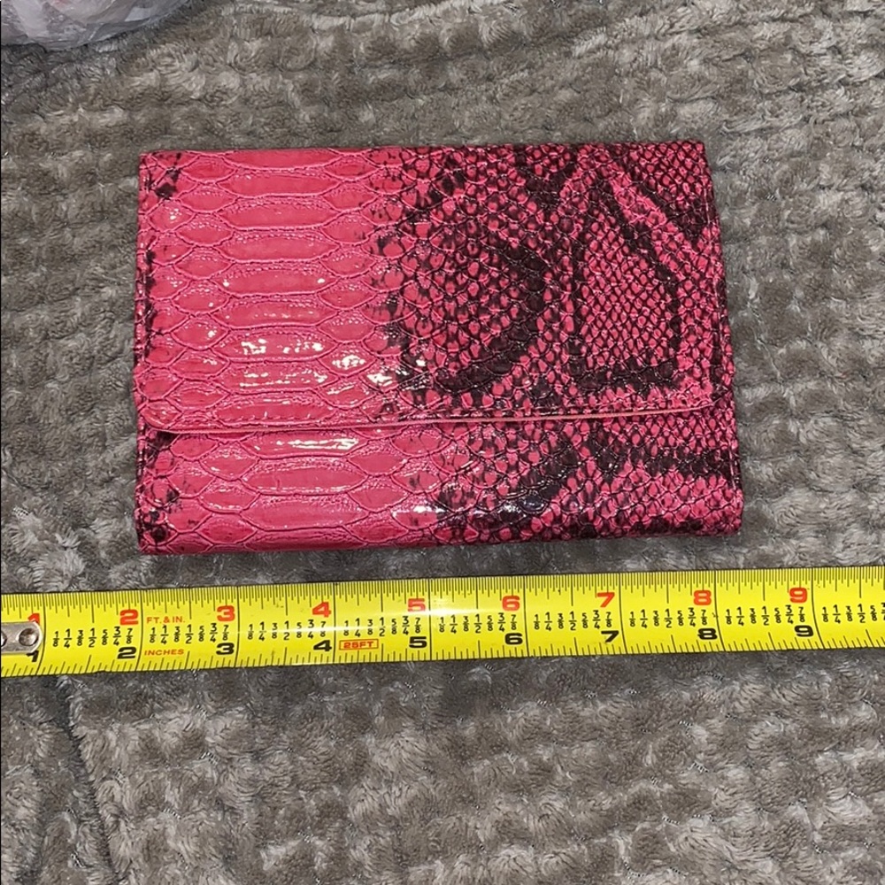 Snake print wallet.
